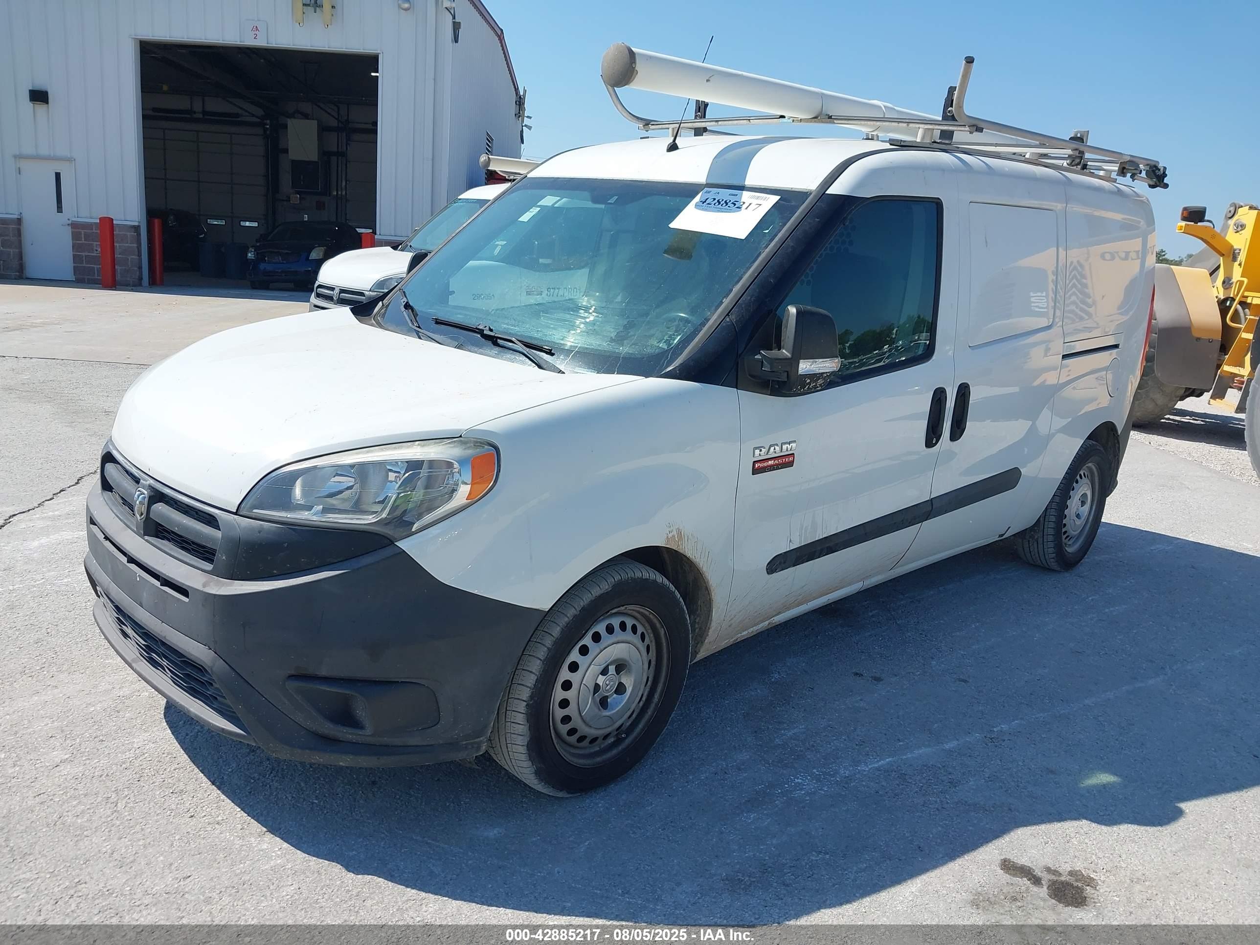 2017 RAM ProMaster City — VIN ZFBERFABXH6G92457 — photo 2